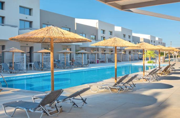 Akti Beach Club (2)