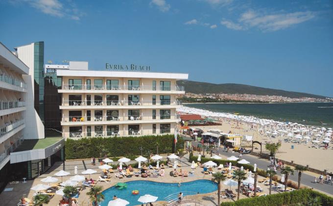 Dit Evrika Beach Clubhote