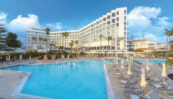 Leonardo Plaza Cypria Maris Beach Hotel & Spa