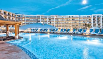 db Seabank Resort & Spa