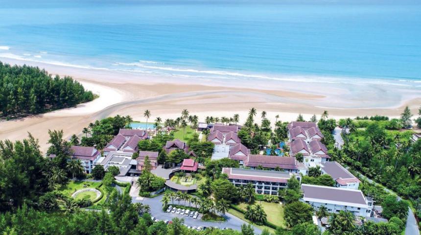 Apsara Beachfront Resort And Villa